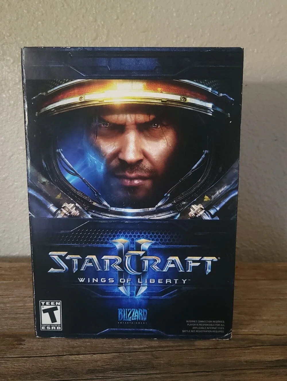 StarCraft II: Wings of Liberty (PC, 2010) — 100% Complete In Box (CIB)